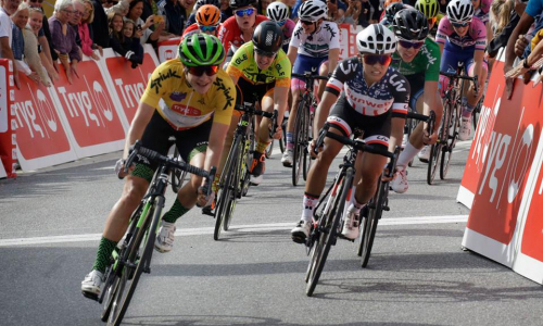 CHLOE HOSKING VICINA AL PODIO AL LADIES TOUR OF NORWAY