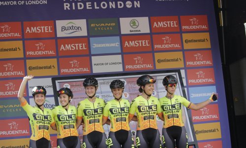 CHLOE HOSKING QUARTA ALLA RIDELONDON CLASSIQUE
